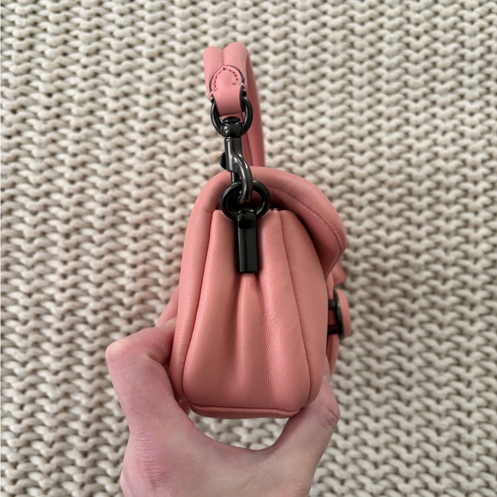 Coach Pillow Tabby Shoulder Bag 18 Candy Pink with Black Hardware Like New - Picture 4 of 12